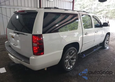 2013 Chevrolet Suburban 1500 Ltz из США, поврежденный, VIN 1GNSKKE71DR136523